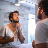 男性のいちご鼻を改善する方法と間違ったスキンケア方法